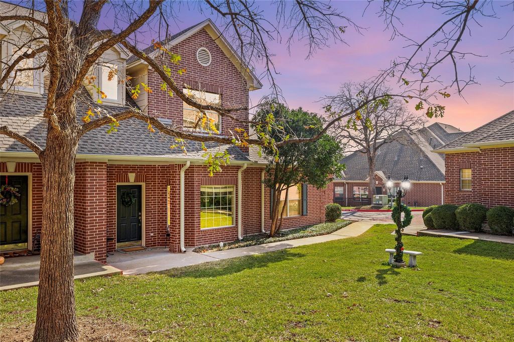 5515 Davis LN 32, Austin, TX 78749