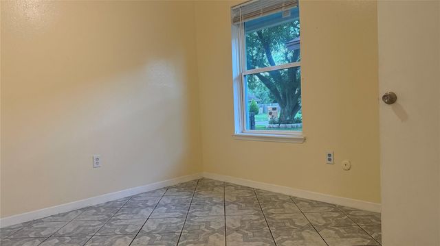 7107 Sawmill Trl, Houston, TX 77040