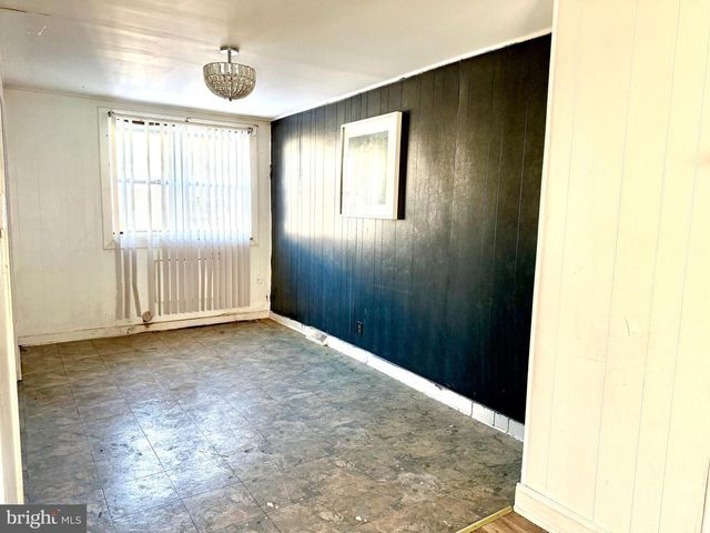 2557 S SHIELDS ST, Philadelphia, PA 19142