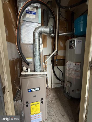 405 HICKORY CT, Lansdale, PA 19446