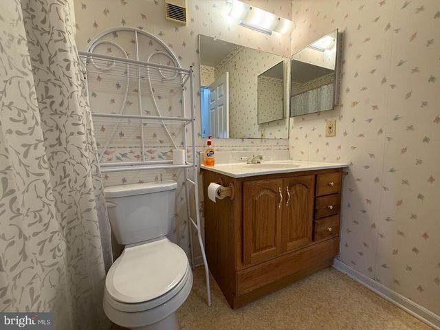 405 HICKORY CT, Lansdale, PA 19446