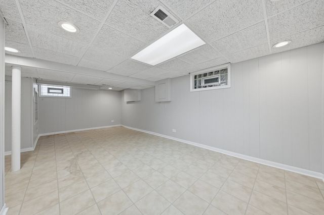 1067 W 97th Street, Chicago, IL 60643