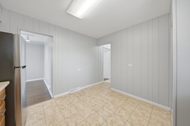 1067 W 97th Street, Chicago, IL 60643