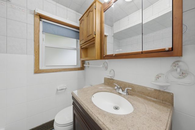 1067 W 97th Street, Chicago, IL 60643