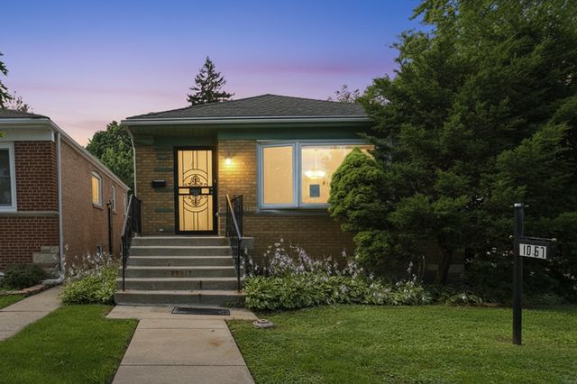 1067 W 97th Street, Chicago, IL 60643
