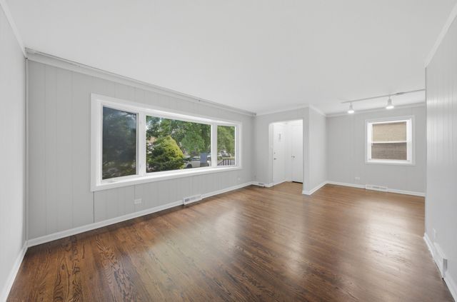 1067 W 97th Street, Chicago, IL 60643