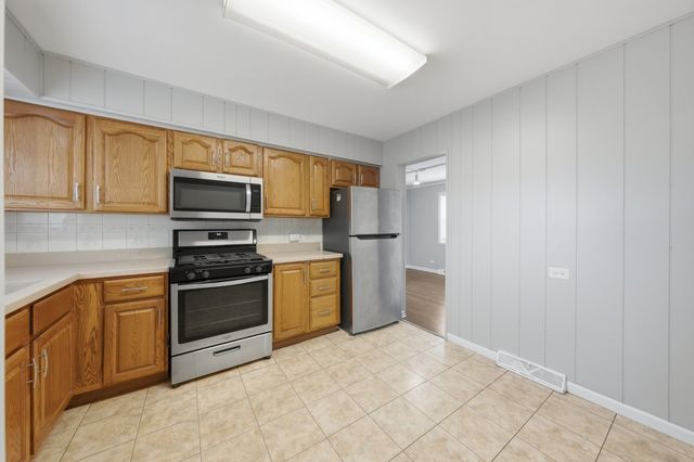1067 W 97th Street, Chicago, IL 60643