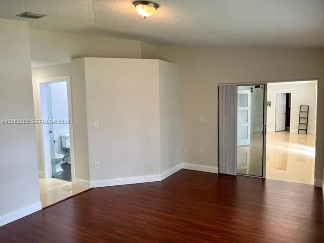 9845 NW 25th Ter, Doral, FL 33172
