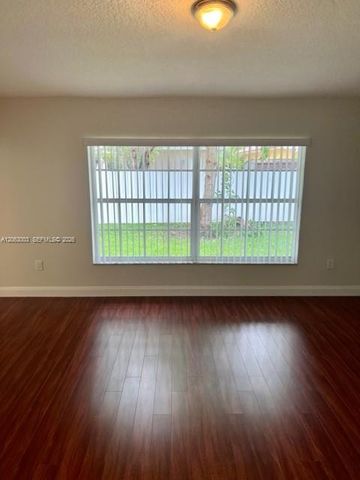9845 NW 25th Ter, Doral, FL 33172