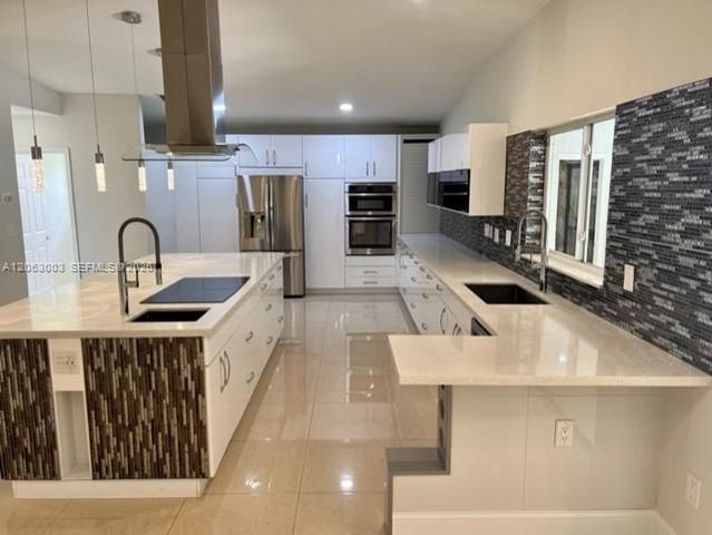 9845 NW 25th Ter, Doral, FL 33172