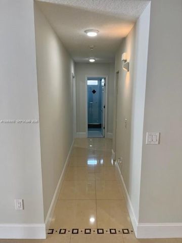 9845 NW 25th Ter, Doral, FL 33172