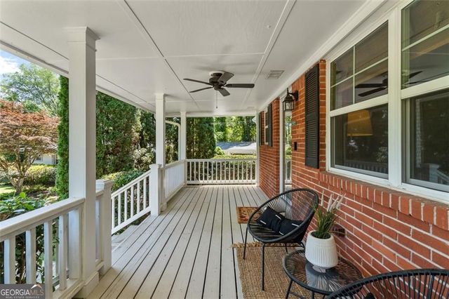 1380 Ashwood Court SE, Smyrna, GA 30080