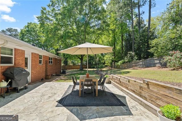1380 Ashwood Court SE, Smyrna, GA 30080