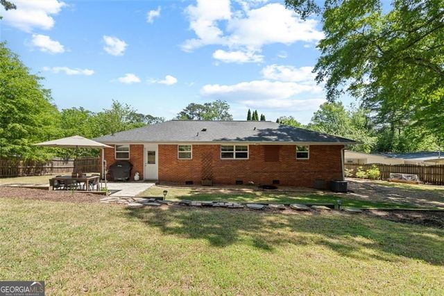 1380 Ashwood Court SE, Smyrna, GA 30080