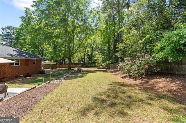 1380 Ashwood Court SE, Smyrna, GA 30080