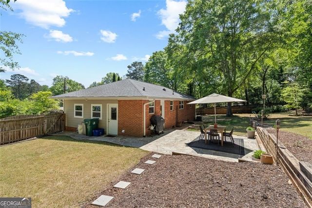1380 Ashwood Court SE, Smyrna, GA 30080