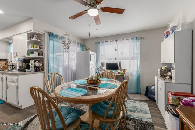 9916 W CLAIR Drive, Sun City, AZ 85351