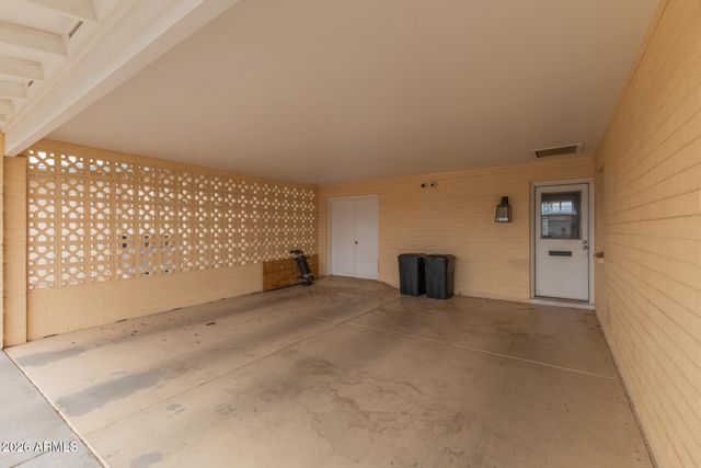 9916 W CLAIR Drive, Sun City, AZ 85351