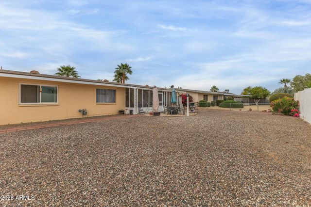 9916 W CLAIR Drive, Sun City, AZ 85351