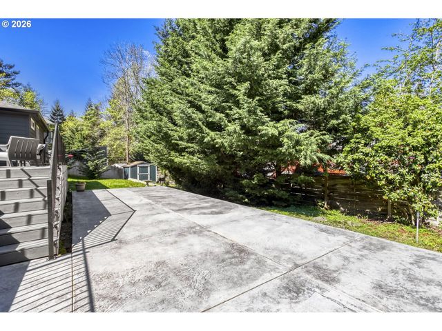 1731 CONIFER Dr, Lake Oswego, OR 97034