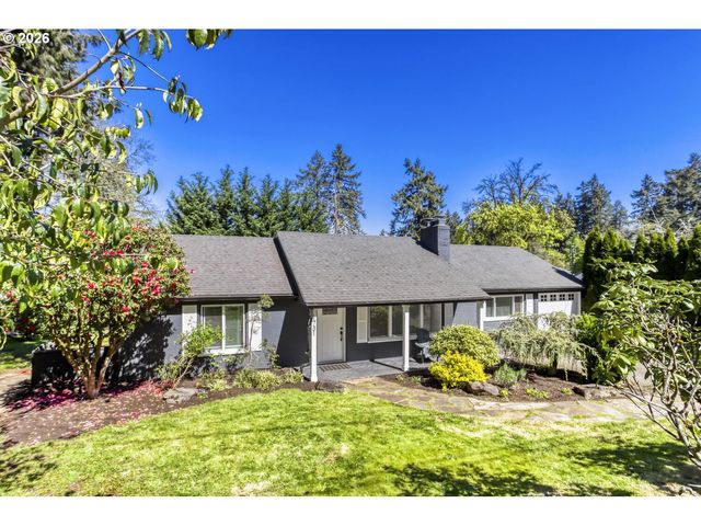 1731 CONIFER Dr, Lake Oswego, OR 97034