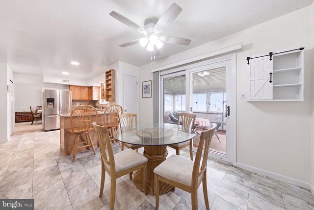 2 MARTIN DR, Newark, DE 19713