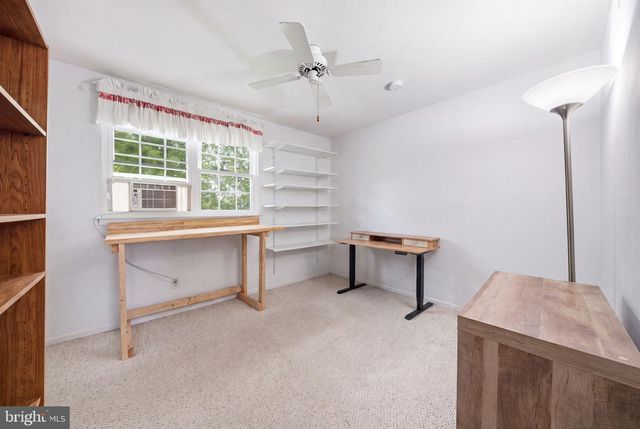 2 MARTIN DR, Newark, DE 19713