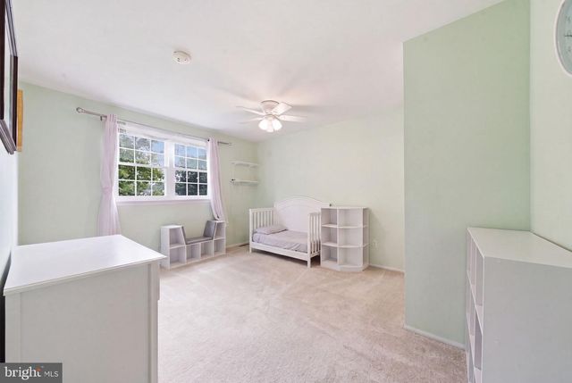 2 MARTIN DR, Newark, DE 19713