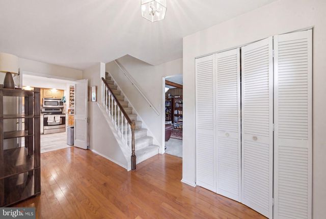 2 MARTIN DR, Newark, DE 19713