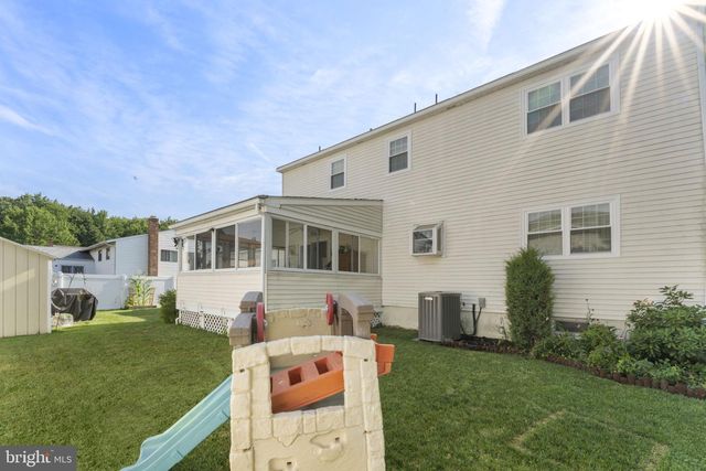 2 MARTIN DR, Newark, DE 19713