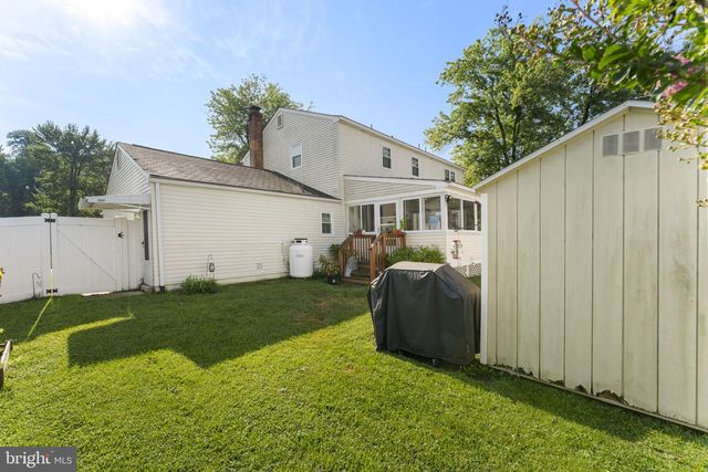 2 MARTIN DR, Newark, DE 19713