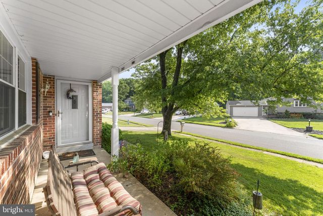 2 MARTIN DR, Newark, DE 19713