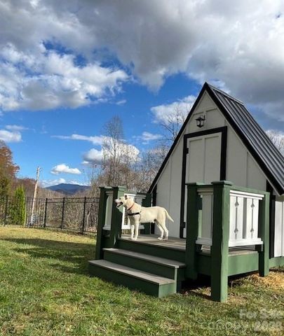 770 Discovery Place, Sylva, NC 28779