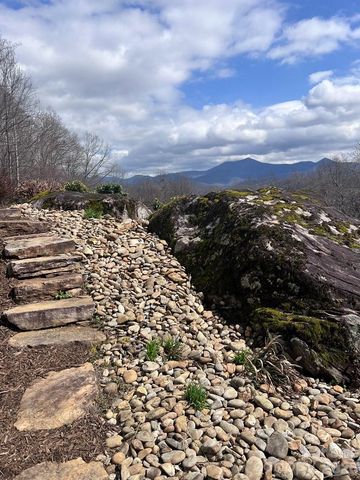 770 Discovery Place, Sylva, NC 28779