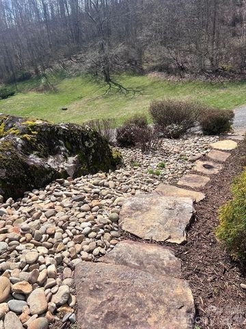 770 Discovery Place, Sylva, NC 28779