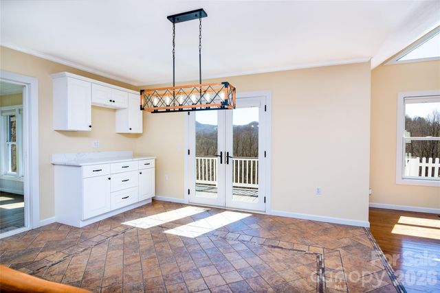 770 Discovery Place, Sylva, NC 28779