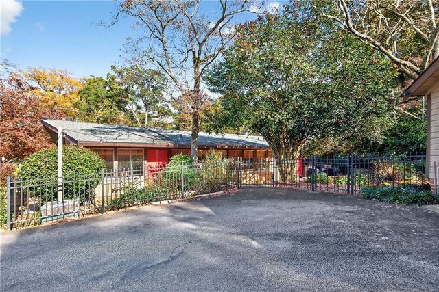 32 Mcdonough Street, Hampton, GA 30228