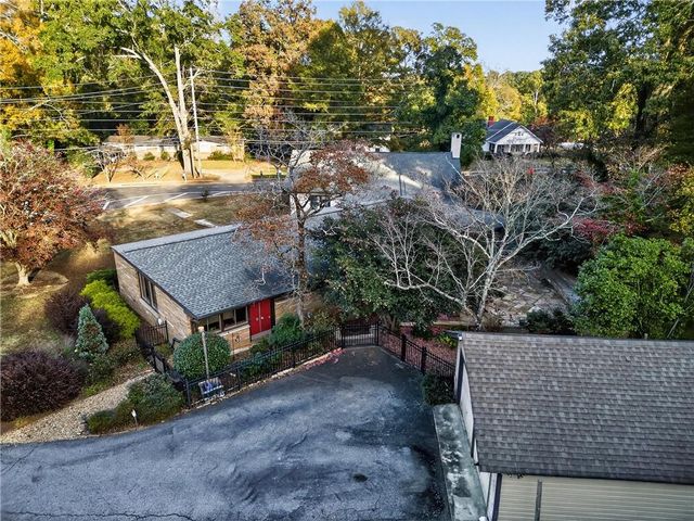 32 Mcdonough Street, Hampton, GA 30228