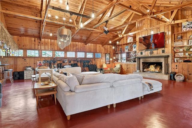 32 Mcdonough Street, Hampton, GA 30228