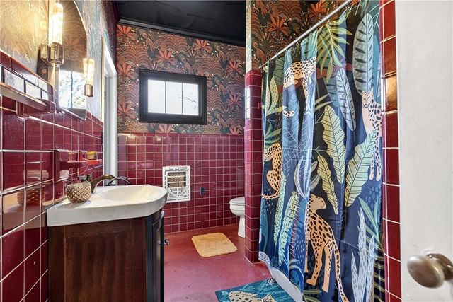 32 Mcdonough Street, Hampton, GA 30228