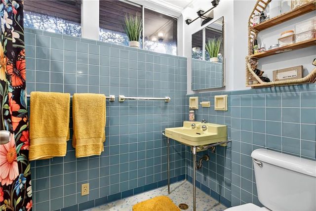 32 Mcdonough Street, Hampton, GA 30228