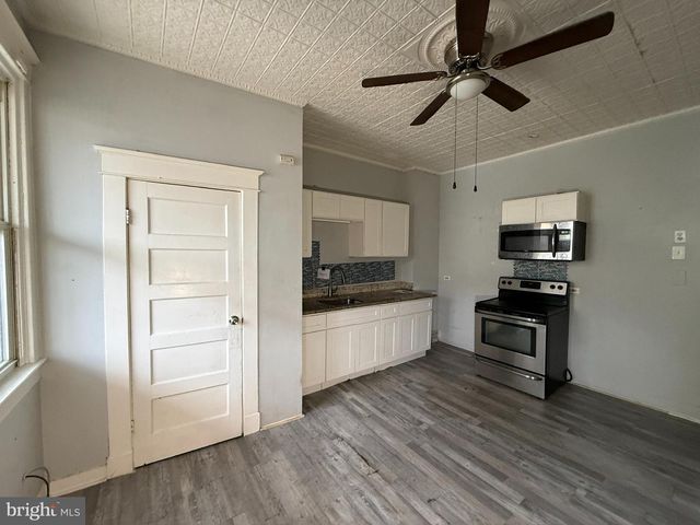 2932 CLIFTON PARK TER, Baltimore, MD 21213