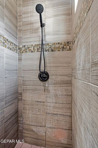 14270 RICHARD WILES, El Paso, TX 79938