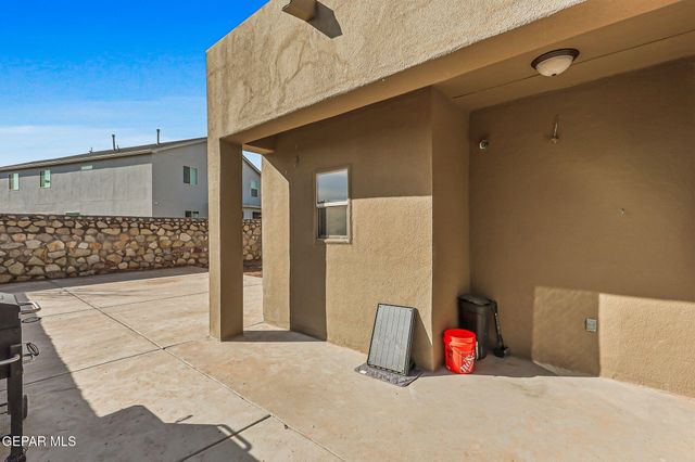 14270 RICHARD WILES, El Paso, TX 79938
