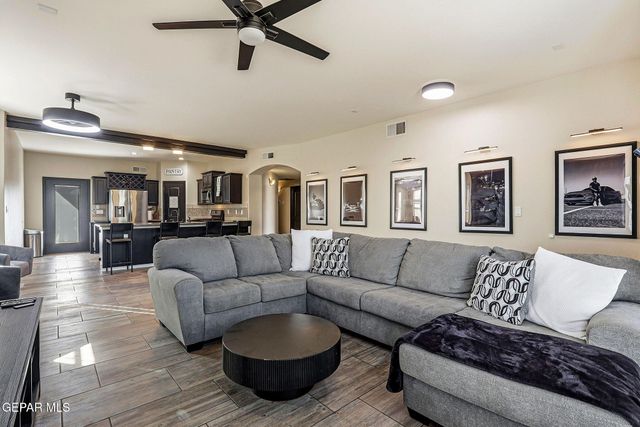 14270 RICHARD WILES, El Paso, TX 79938