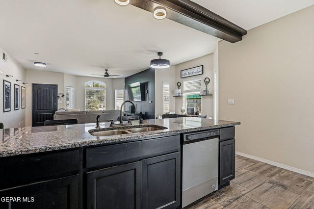 14270 RICHARD WILES, El Paso, TX 79938