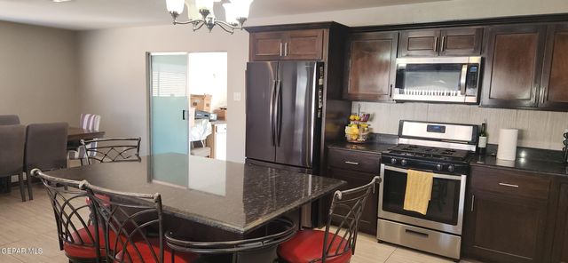 248 VIKING Drive, El Paso, TX 79912