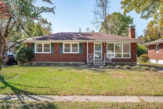 3802 Glen Oak Dr, Louisville, KY 40218