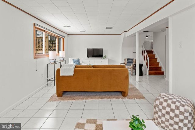 627 WAYLAND RD, Plymouth Meeting, PA 19462