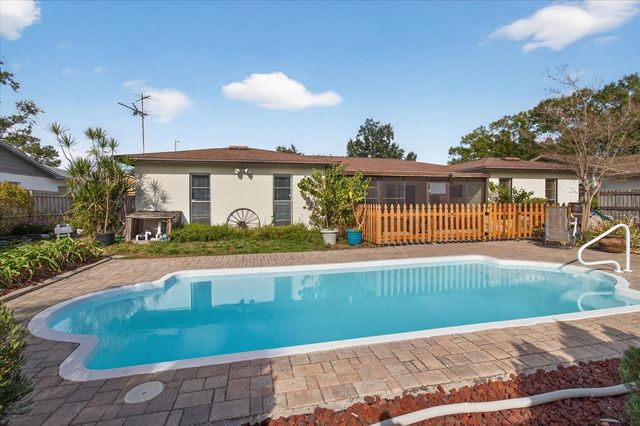 750 CALIENTE DRIVE, Brandon, FL 33511